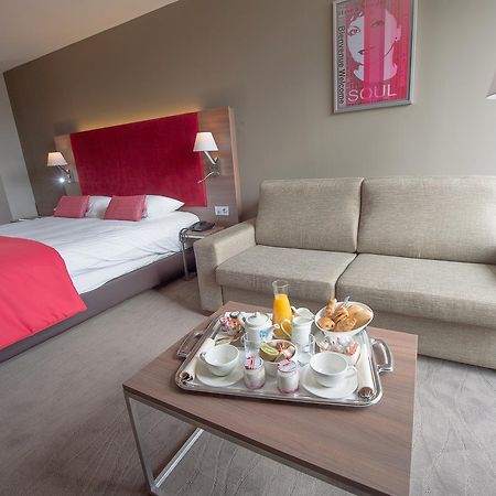 Hotel Lou Castelet Carros Εξωτερικό φωτογραφία
