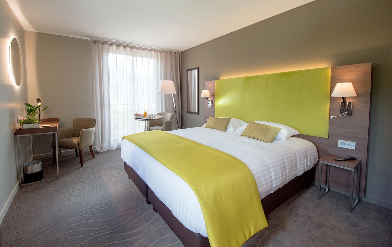 Hotel Lou Castelet Carros Εξωτερικό φωτογραφία