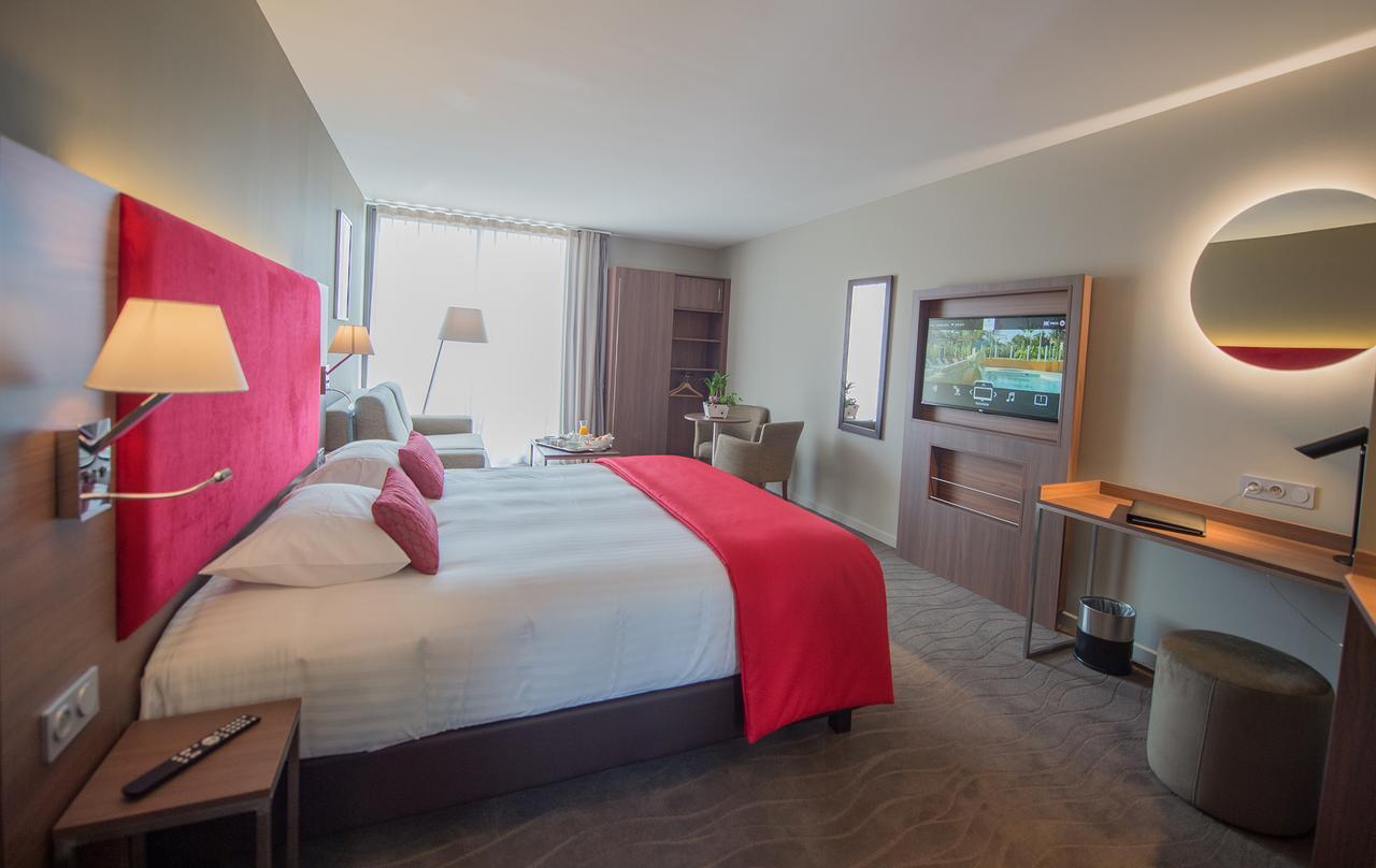 Hotel Lou Castelet Carros Εξωτερικό φωτογραφία