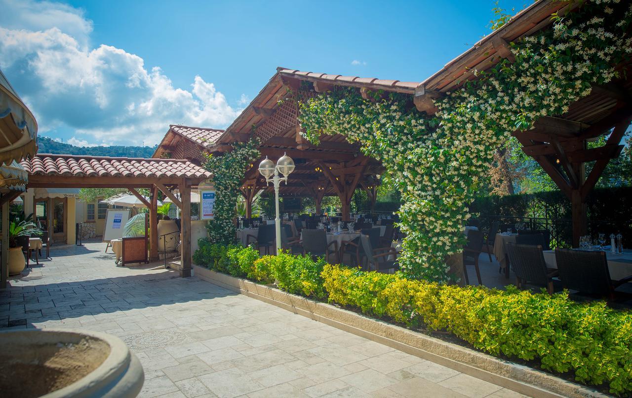 Hotel Lou Castelet Carros Εξωτερικό φωτογραφία